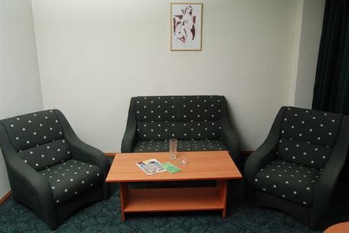 Elbrus Hotel Пазарджик Экстерьер фото